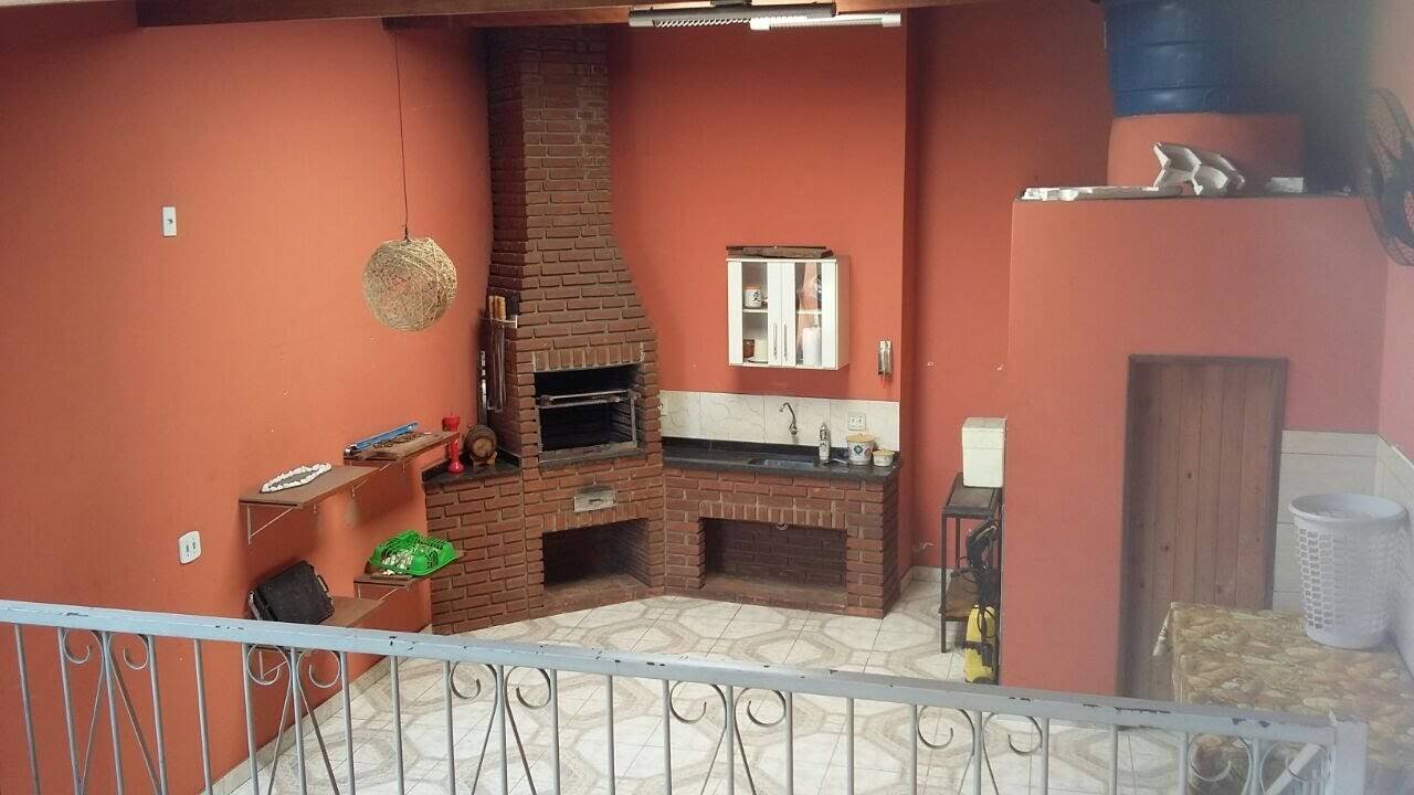 Casa à venda com 4 quartos, 250m² - Foto 14