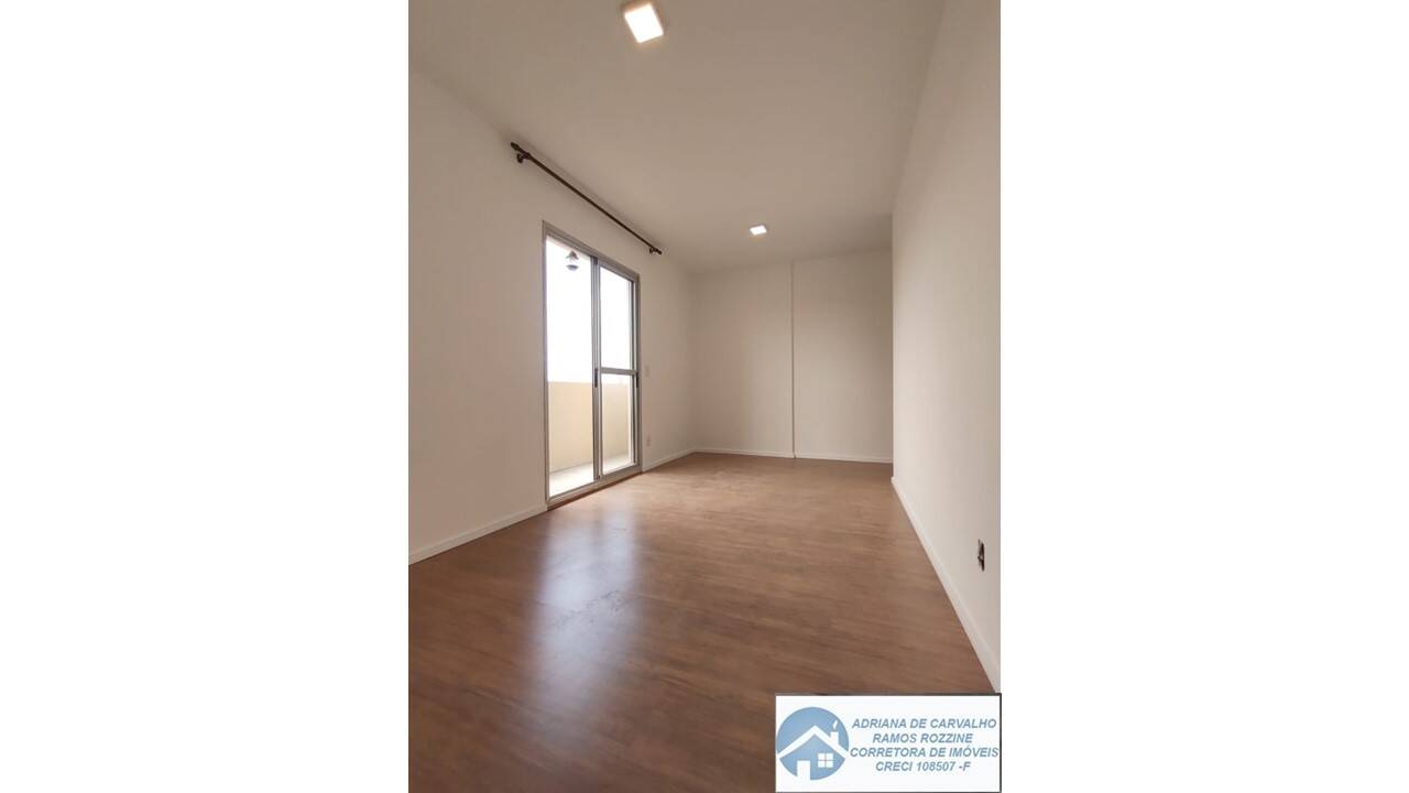 Apartamento à venda com 2 quartos, 61m² - Foto 2