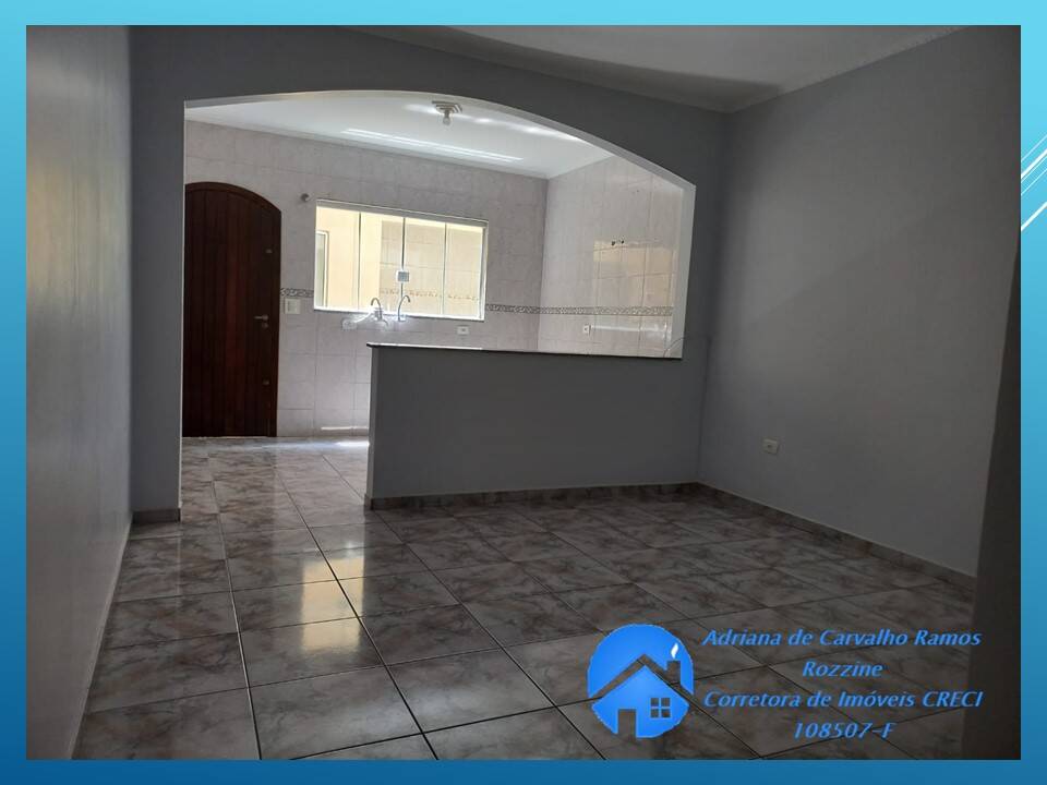 Casa à venda com 3 quartos, 230m² - Foto 1