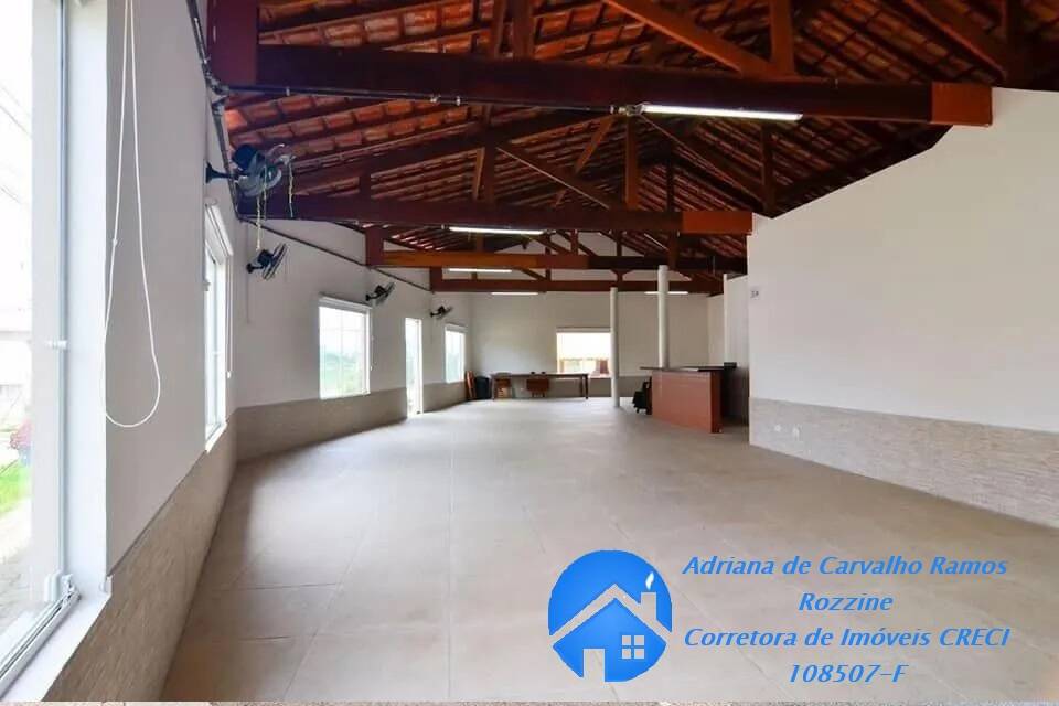 Casa à venda com 2 quartos, 78m² - Foto 16