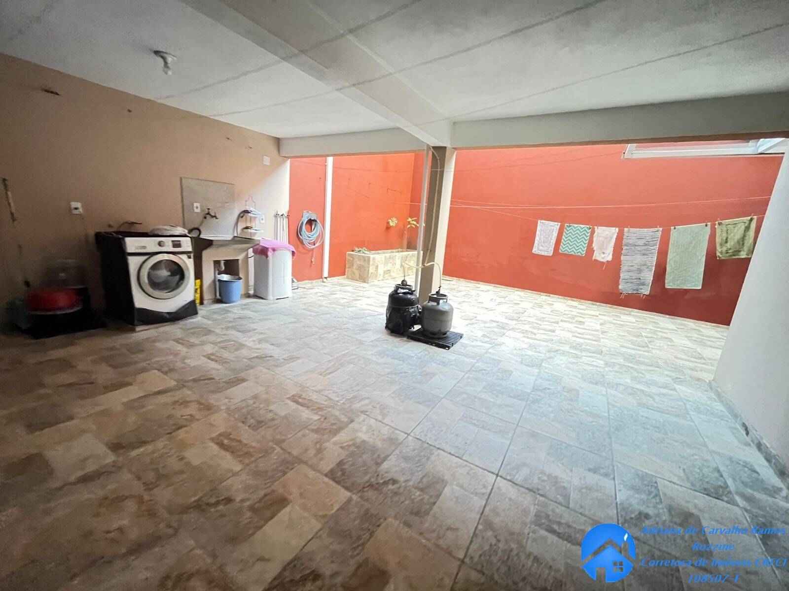 Casa à venda com 3 quartos, 214m² - Foto 18