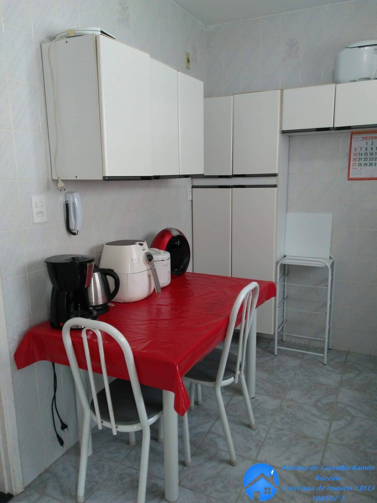 Apartamento à venda com 3 quartos, 70m² - Foto 2