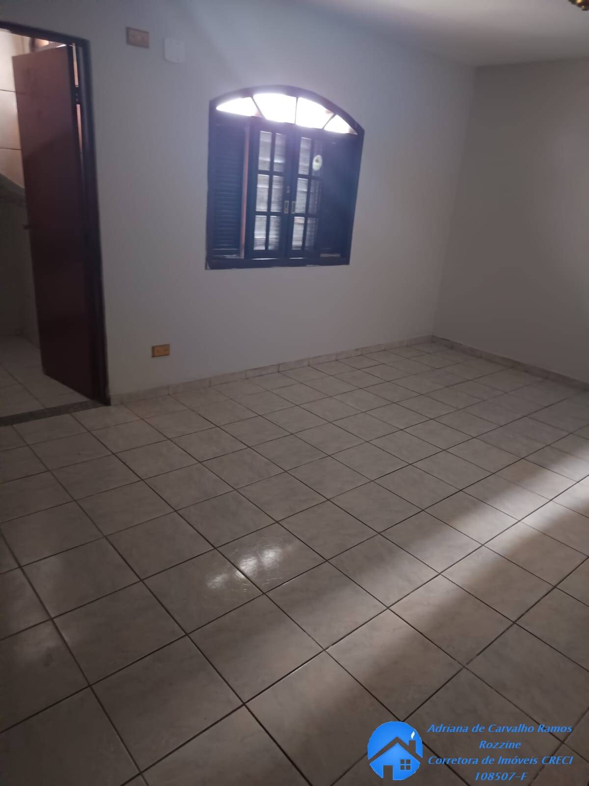 Casa para alugar com 3 quartos, 80m² - Foto 10