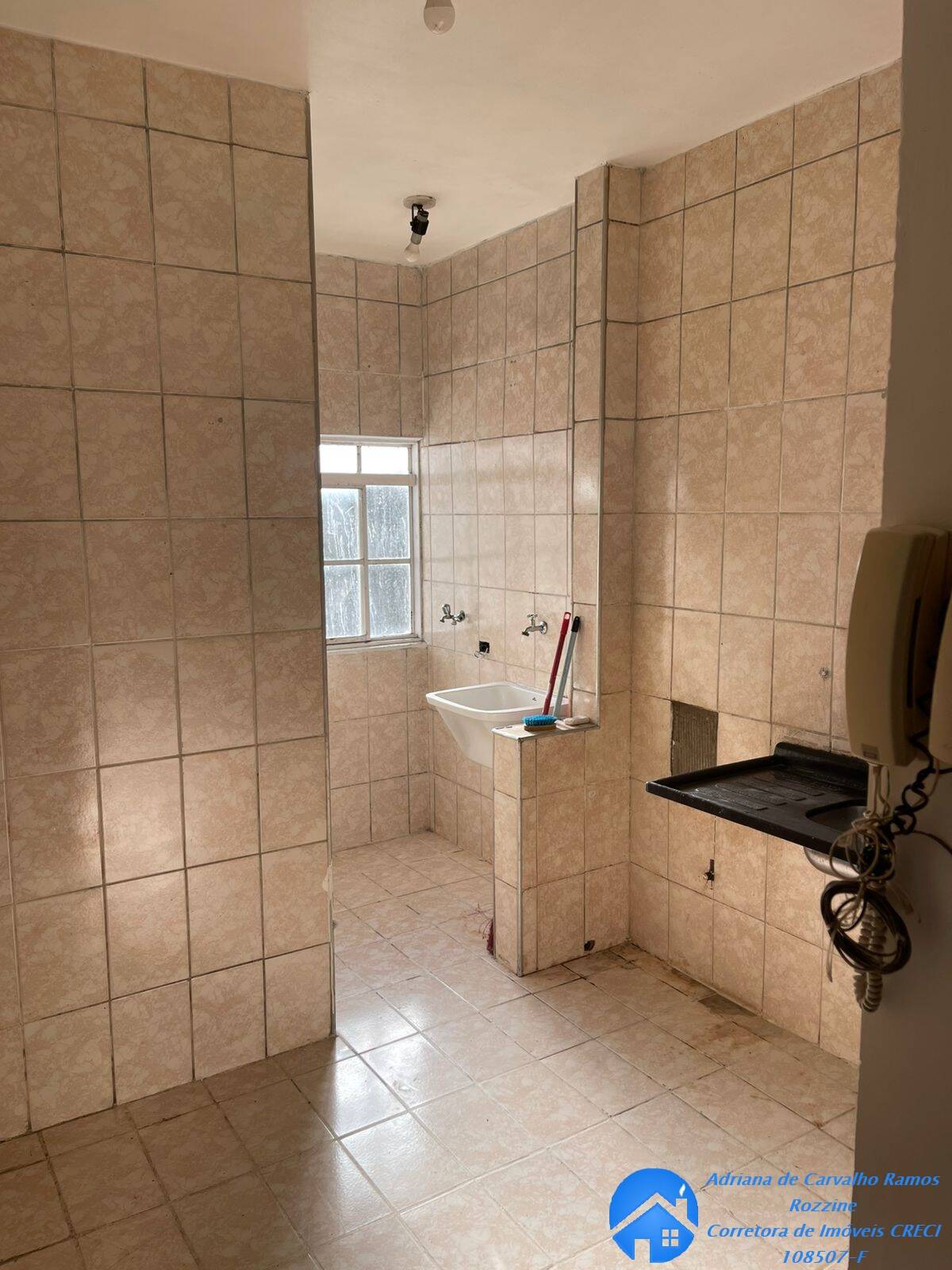 Apartamento à venda com 2 quartos, 71m² - Foto 2