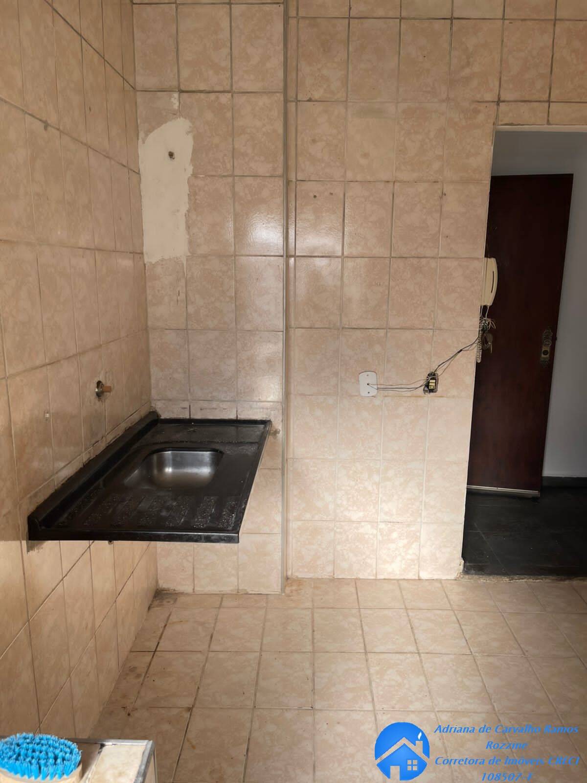 Apartamento à venda com 2 quartos, 71m² - Foto 1