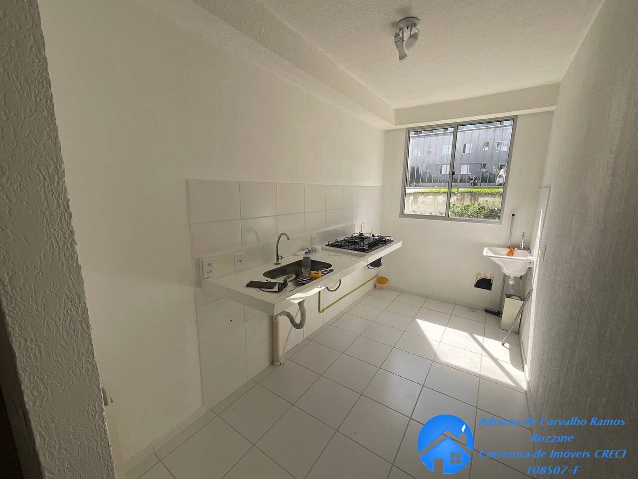 Apartamento à venda com 2 quartos, 42m² - Foto 1