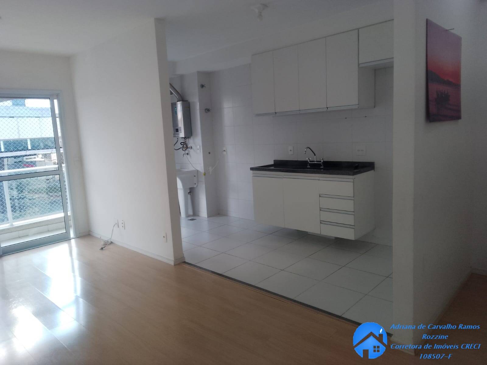 Apartamento à venda com 2 quartos, 60m² - Foto 1