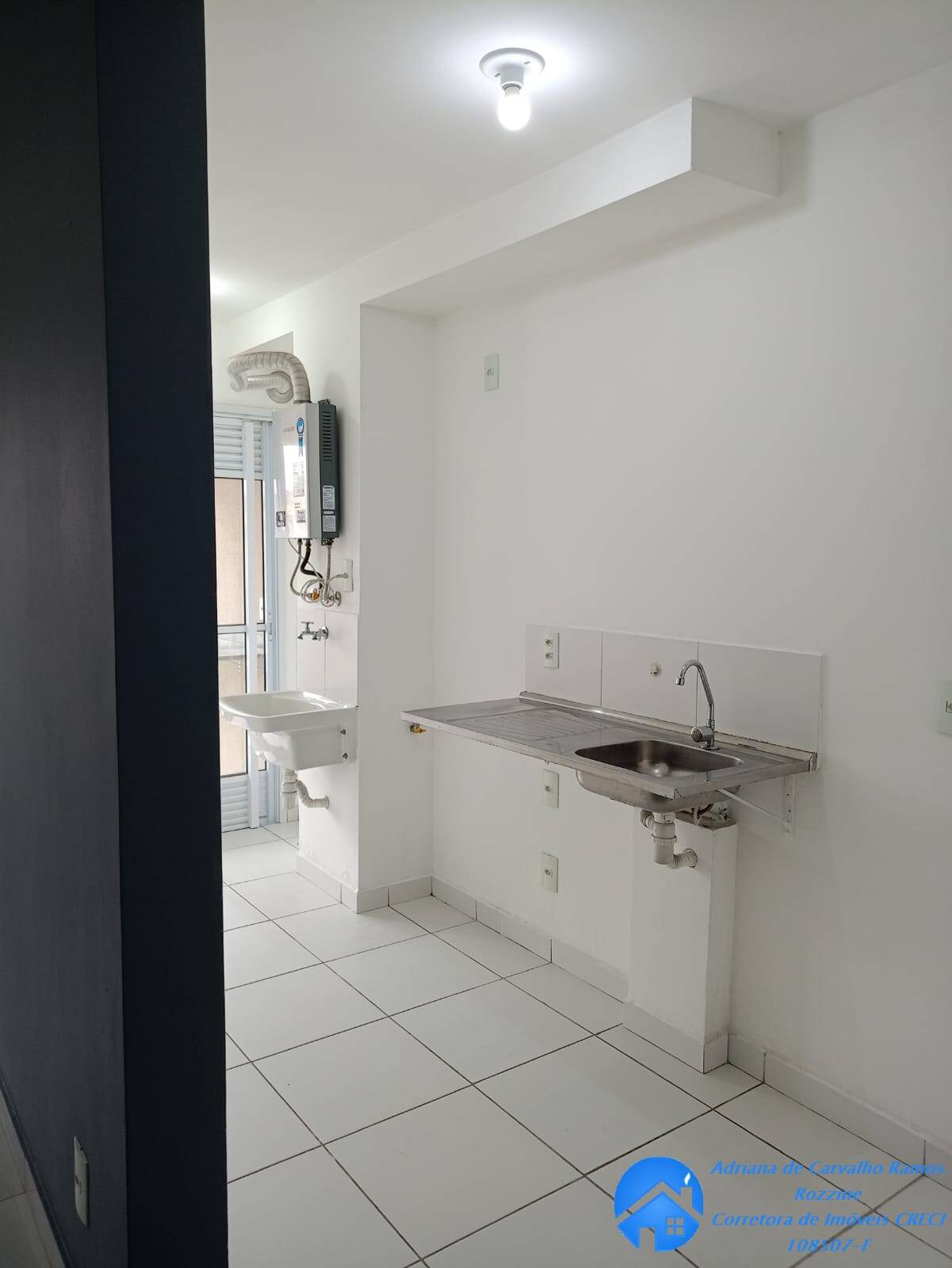 Apartamento à venda com 2 quartos, 50m² - Foto 2