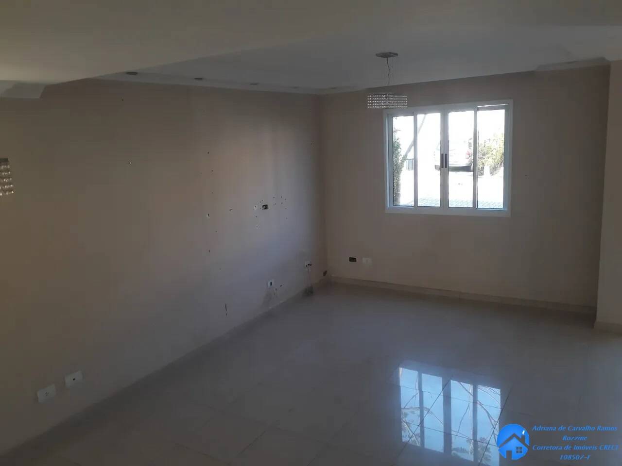 Casa à venda com 3 quartos, 115m² - Foto 4